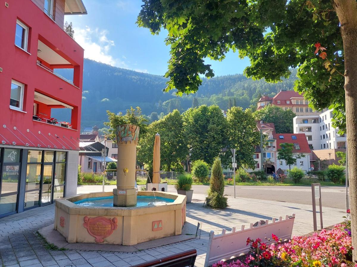 Apartement am Waldrand Bad Wildbad Bagian luar foto